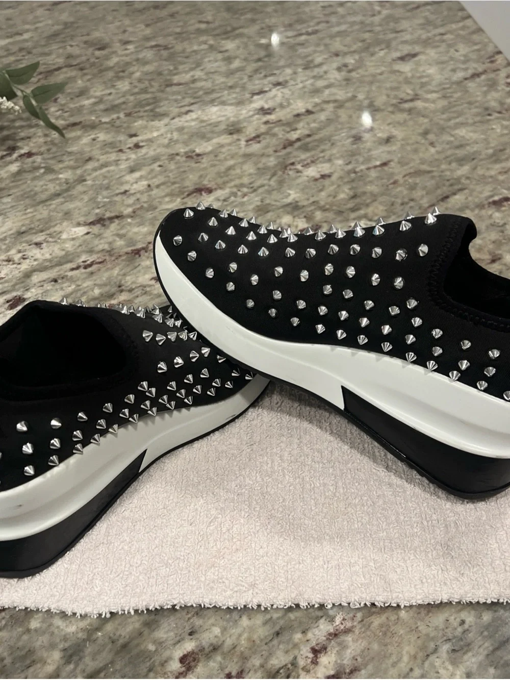 Women's Gianni Binni Shoes Size 8 M Fabric Studed Platform Slip Ons